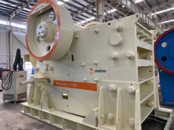 METSO C-140 jaw crusher